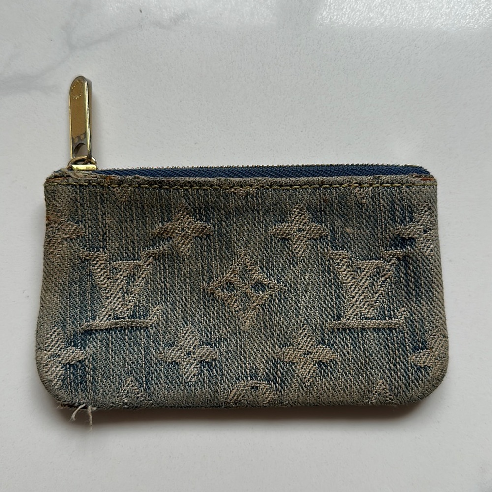 💯Authentic Louis Vuitton Monogram blue Denim Coin purse.